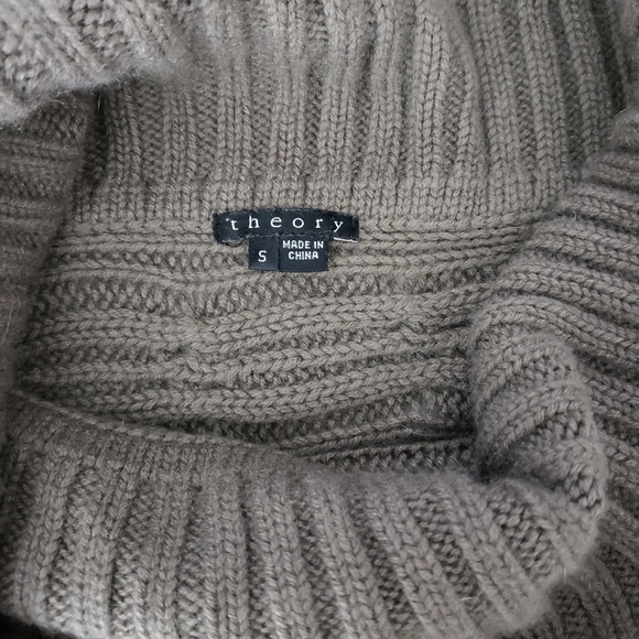 Theory Cowl neck Cashmere Cable knit Sweater - Picture 5 of 5